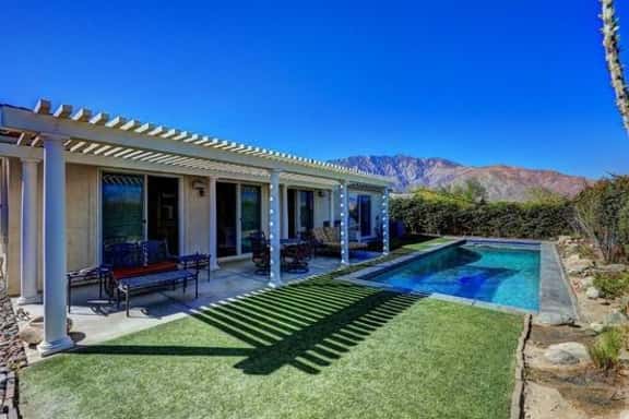 Four Seasons Stunner - Image 1